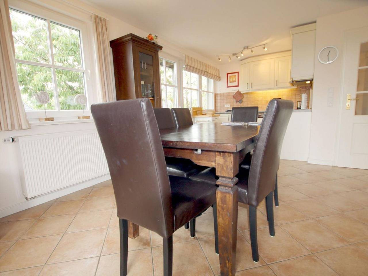 Ganze Ferienwohnung, Wiesenweg 2a, Whg. 3, Ruusfeen - Ferienwohnung mit 3- Zimmern über ca. 100m² im Obergeschoß und Spitzboden in Wyk auf Föhr (Stadt), Wyk auf Föhr