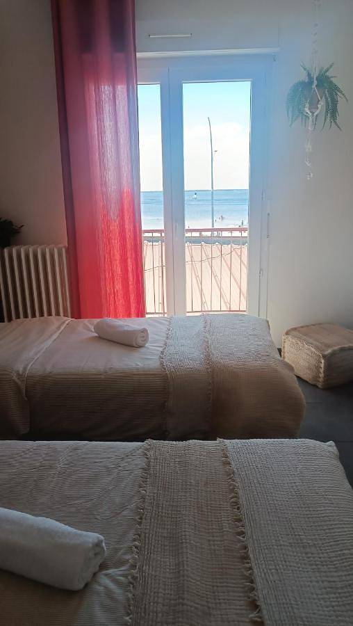 Hôtel pour 2 personnes, avec vue ainsi que vue sur le lac et balcon dans Plage Moutchic - 2