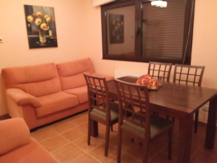 Casa rural para 6 personas, con Terraza y Jardín en Tolbaños - 4