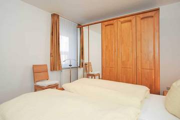 Ferienwohnung für 4 Personen in Esens, Südliche Nordseeküste, Bild 2