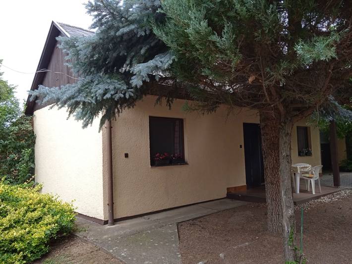 Ferienhaus für 4 Personen, mit Terrasse und Garten in Balatonboglar