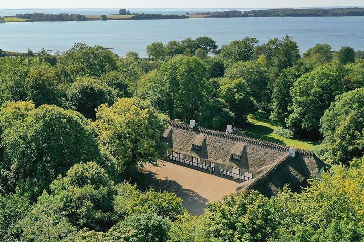 Ferienhaus für 18 Personen, mit Garten und Sauna