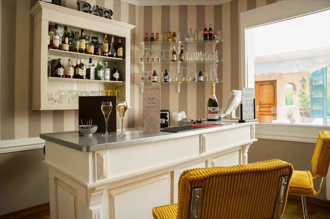 Suite with Hot Tub in Béthune, Région de Béthune