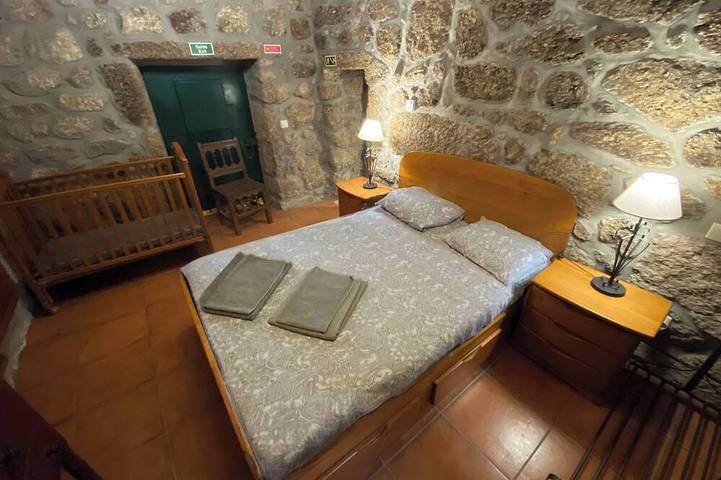 Gîte pour 4 personnes, avec balcon, animaux acceptés à Terras de Bouro - 2