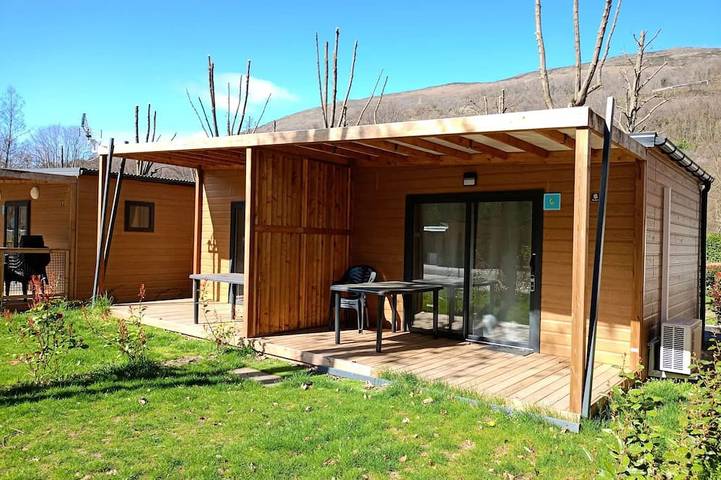 Chalet pour 2 personnes, avec terrasse