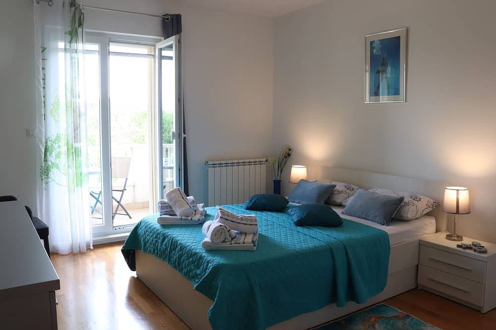 Luxury villa with heated pool & spa near Split in Dugopolje, Dalmatinisches Zagora