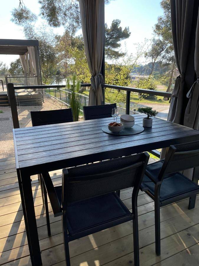 Camping für 5 Personen, mit Ausblick und Terrasse, mit Haustier in Rovinj - 4