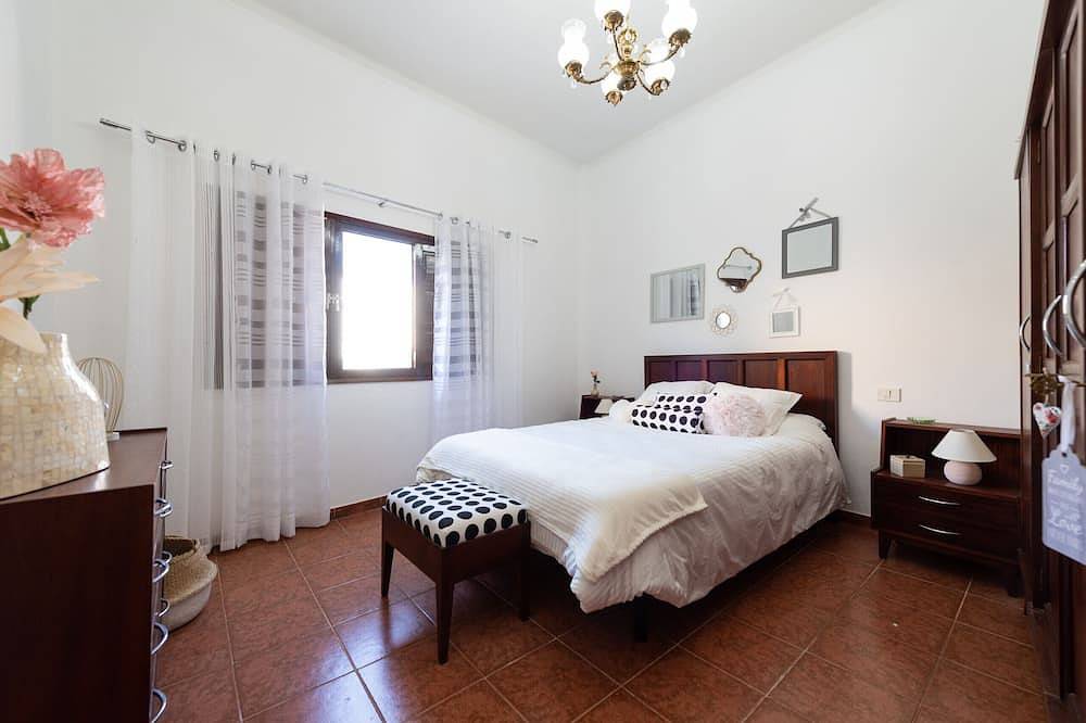 Entire apartment, Balcony Spacious 2Br Historic Centre Arucas in Arucas, North Gran Canaria