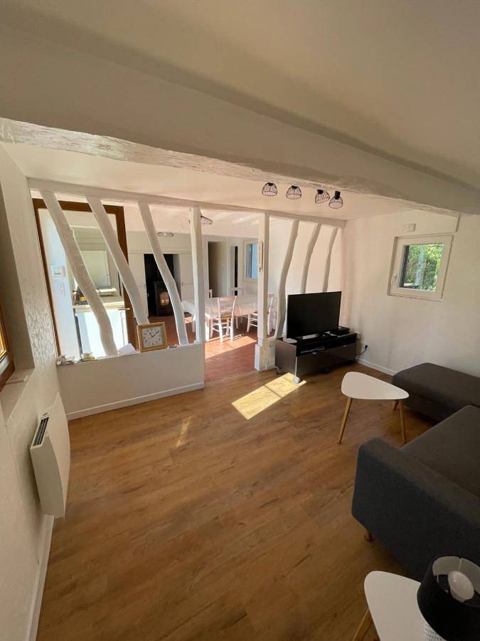 Gîte pour 5 personnes, avec vue et jardin, animaux acceptés dans Auvilliers