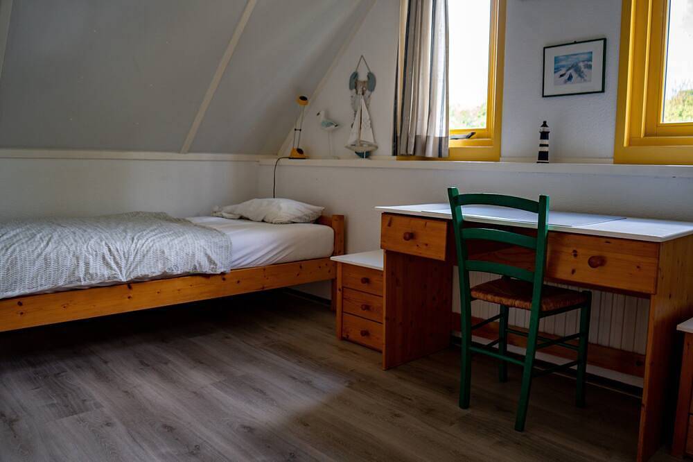 Gemütliches Ferienhaus mit drei Schlafzimmern im Ferienpark Strandslag in Julianadorp aan Zee, Julianadorp