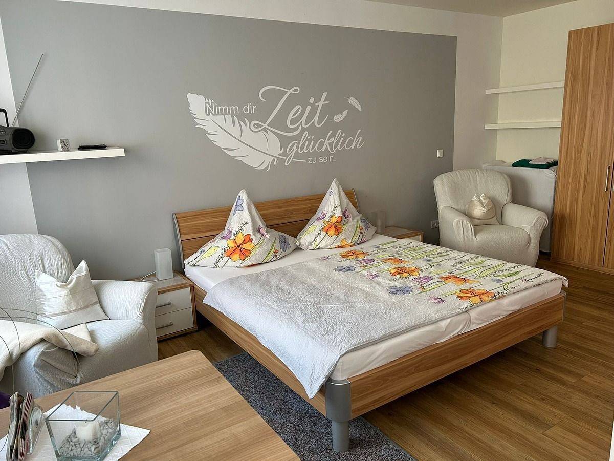 Apartamento entero, Komfortable Wohnung in Malchow mit Terrasse, Garten und Bootliegeplatz in Malchow, Fleesensee