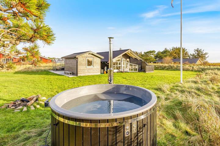 Gemütliches Ferienhaus in Nr. Lyngvig in Nachbarschaft zum Fjord in Nørre Lyngvig, Hvide Sande