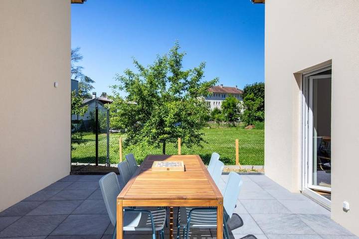 Villa pour 8 personnes, avec vue et jardin