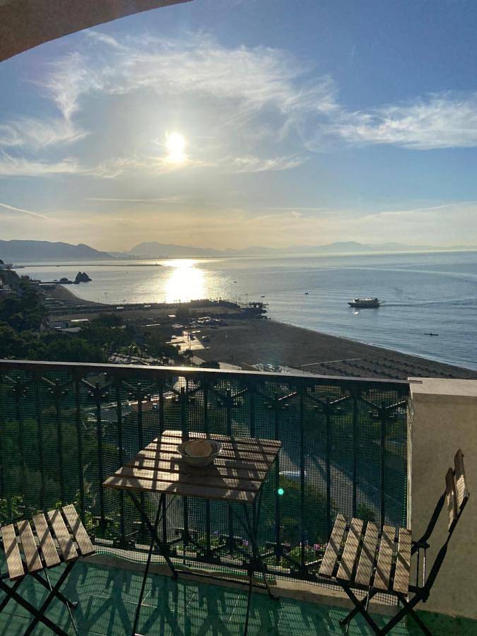 Ferienwohnung für 4 Personen, mit Balkon und Ausblick - 1