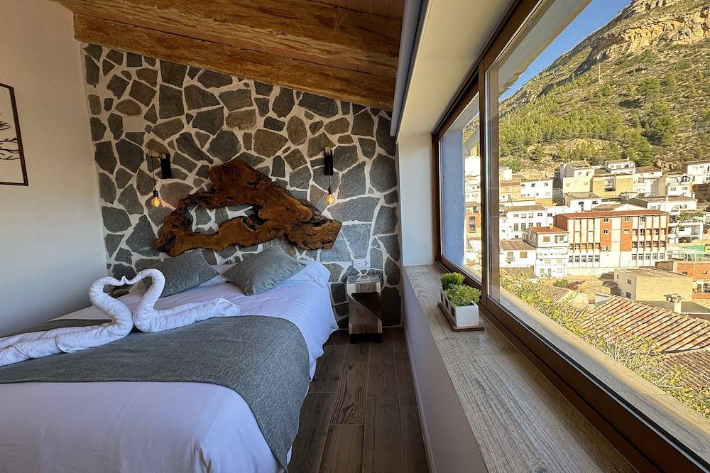 La Casucha de Chulilla, design house for dream stays. in Chulilla, Valencia Province