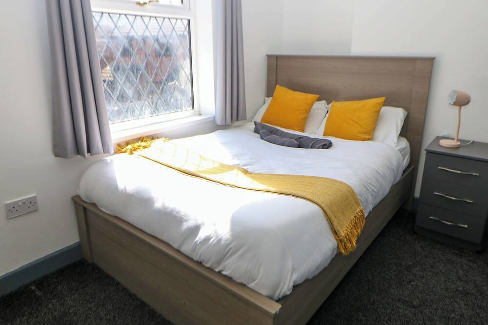 Potter'S Wheel, family friendly, with a garden in Hanley in Stoke-on-Trent, Midlands