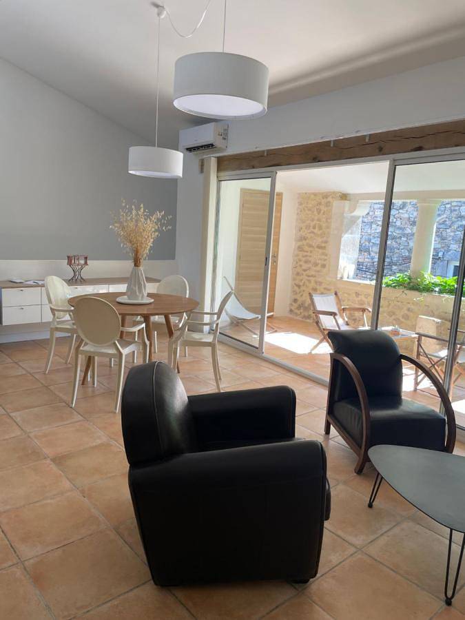 Appartement entier, La capelette in Céreste, Parc naturel régional du Luberon