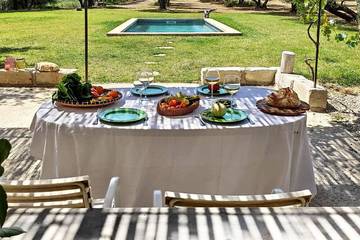 Gîte pour 4 personnes, avec terrasse et jardin à Barbentane