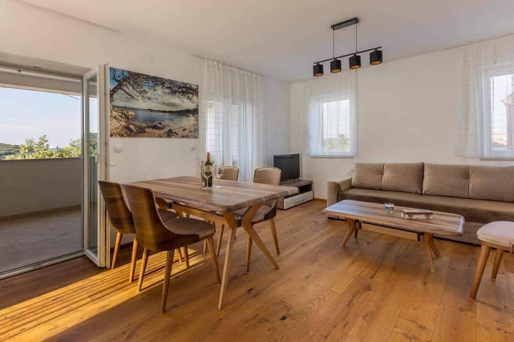 Ganze Wohnung, Apartman Ancora 2, Balkon und privater Parkplatz Smješten u Sv. Jakovu, 15 km von Malog Lošinja entfernt in Cunski, Kvarner Inseln