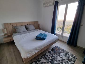 Chambre d’hôte pour 3 personnes, avec piscine ainsi que jardin et jacuzzi dans Haute-Corse
