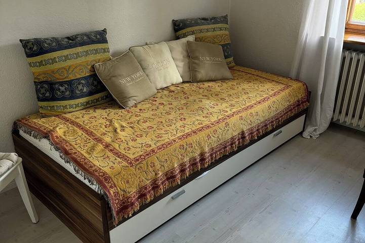 Ganze Wohnung, 5 Minuten vom Stadtkern entfernt - Familien Whg auf 120 qm mit 3 Schlafzimmer. in Bad Aibling, Landkreis Rosenheim