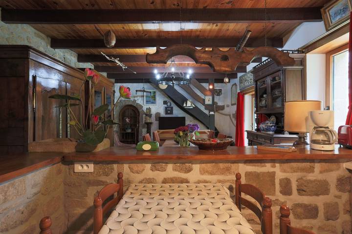 Holiday Home 'Ty Coz' with Private Terrace, Private Garden and Wi-Fi in Lanvellec, Ceinture Dorée