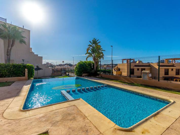 Apartamento de vacaciones para 4 personas, con jardín y terraza - 1