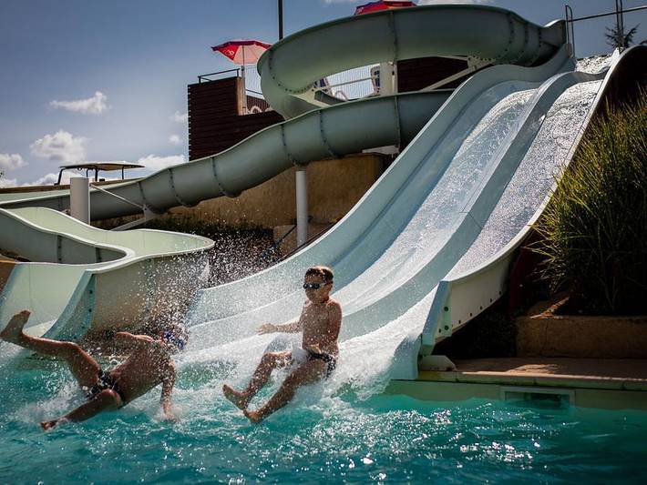Camping für 3 Personen, mit Kinderpool in Midi-Pyrenäen - 4