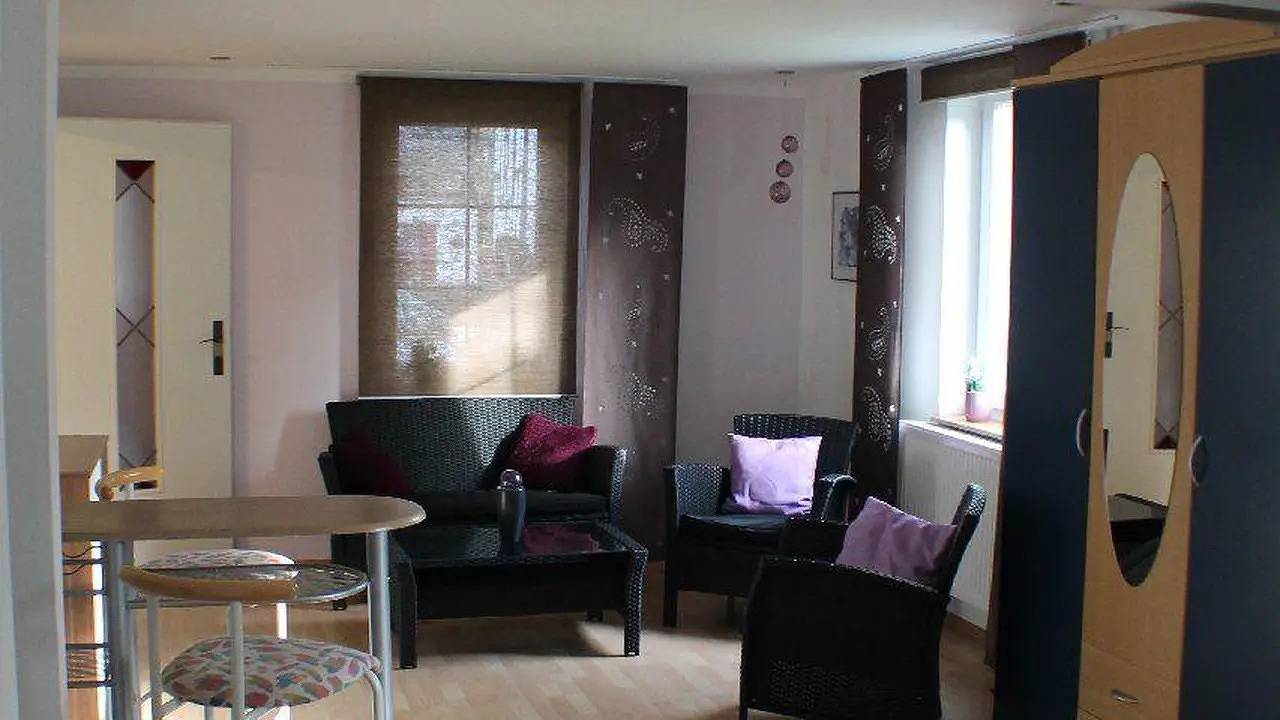 Geheel vakantieappartement, Vakantieappartement voor 2 personen met tuin in Steffenshof, Dommershausen