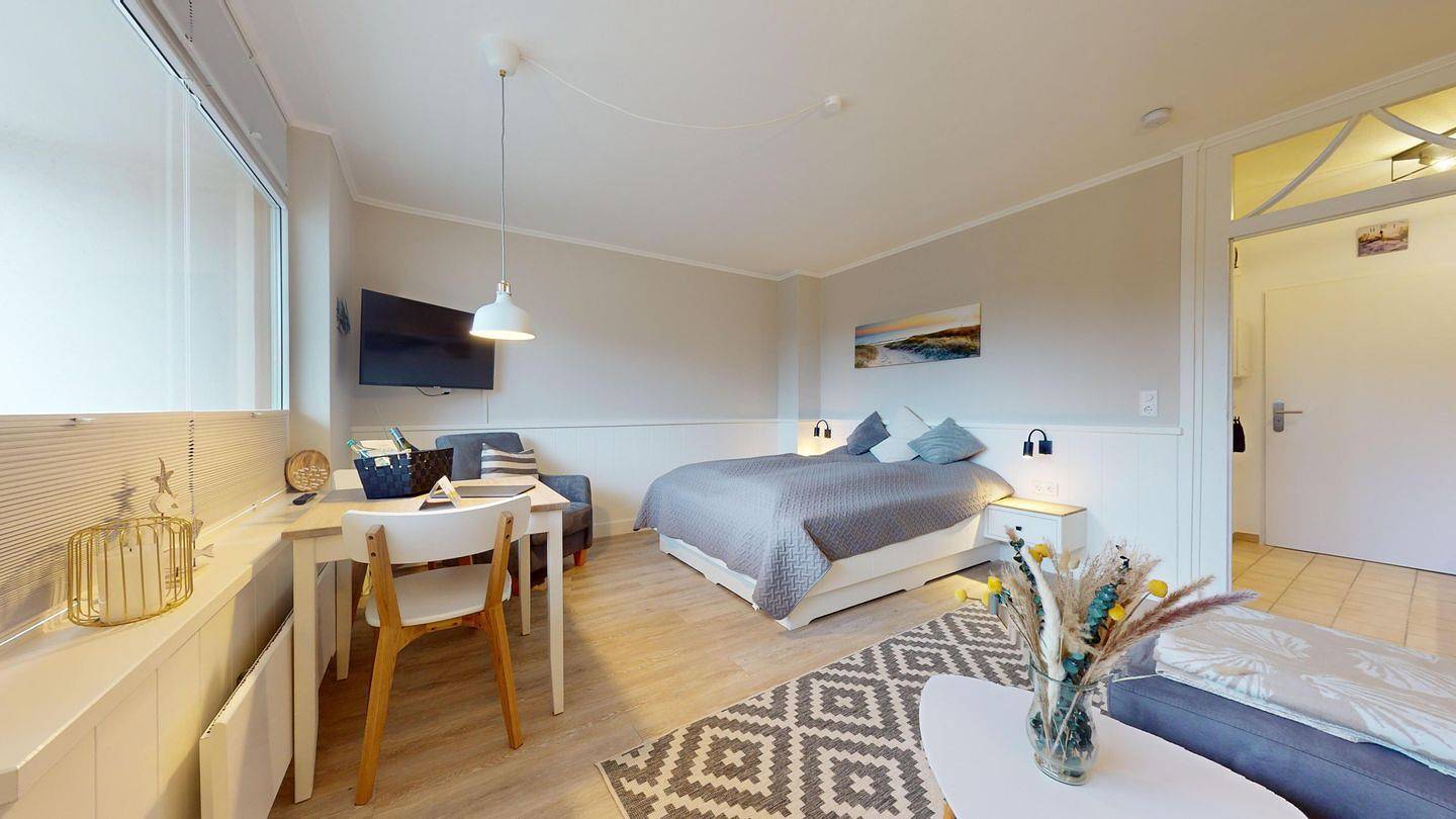 Ganze Wohnung, Modernes 1-Zimmer Apartment mit Balkon und hochwertigen Tischlereinbauten in Hörnum, Sylt