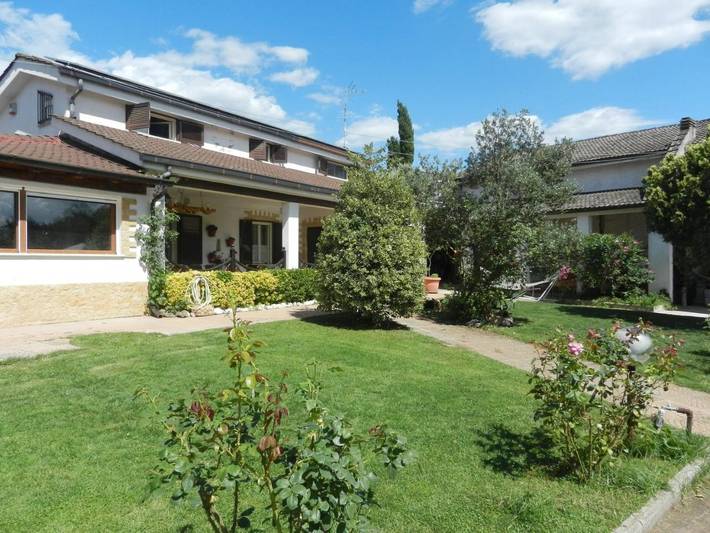 Chambre d’hôte pour 3 personnes, avec jardin ainsi que piscine et vue à Zagarolo - 2