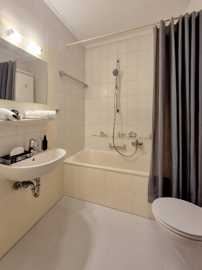 Hotel für 3 Personen, mit Garten und Terrasse in Bad Schachen - 4
