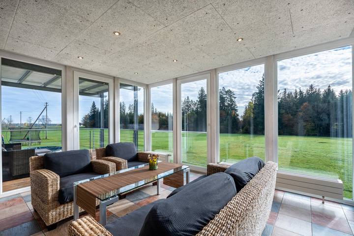 Ganze Wohnung, Ferienwohnung 'Naturzeit' mit Wintergarten, Balkon und großem Gemeinschaftsgarten in Königsfeld im Schwarzwald, Mittlerer Schwarzwald