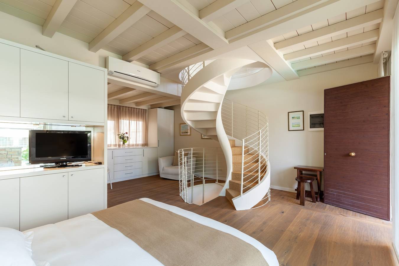 Ganze Wohnung, Ferienwohnung 'Bacco' mit Meerblick, Terrasse und Wlan in Lido di Camaiore, Italienische Riviera