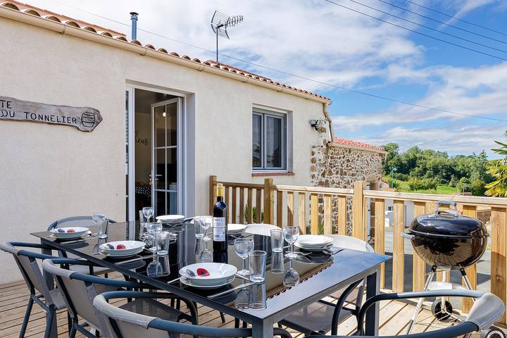 Gîte pour 7 personnes, avec jardin - 1