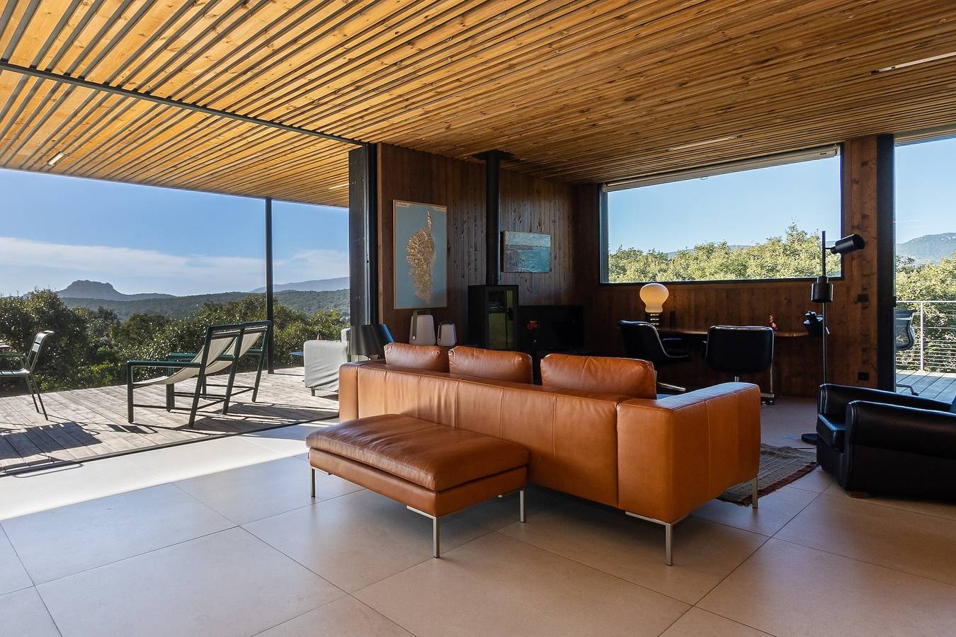 Villa 'Casa Nera' con Vista Mare, Piscina Privata e Wi-Fi in Pianotolli-Caldarello, Sartène e dintorni