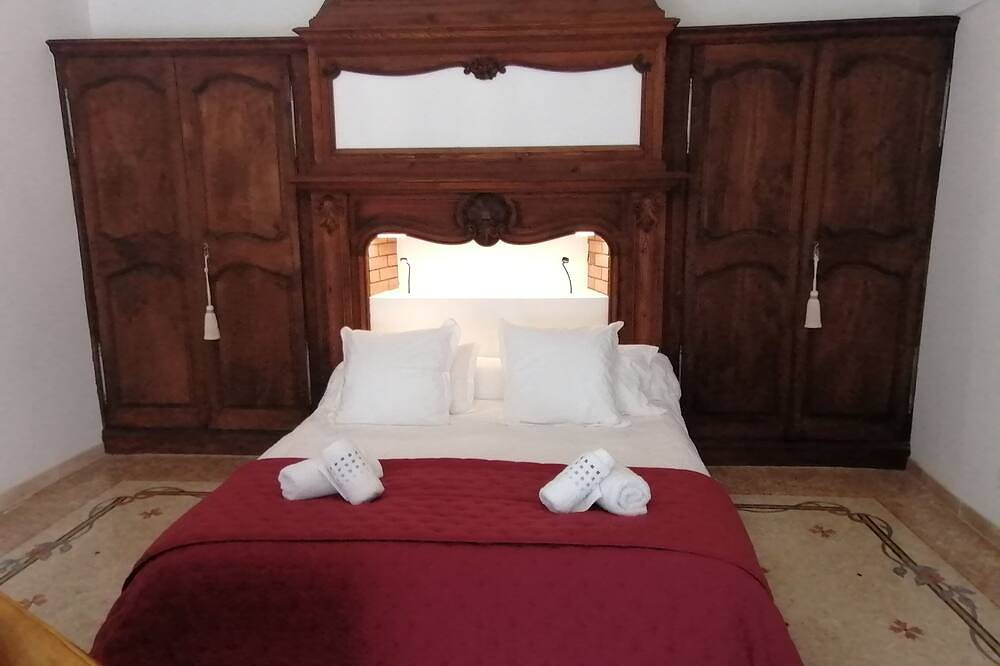 La Châtelaine -Château La Vidalle - Charming bed and breakfast in the heart of a stud farm in Vendres, Côte d'Améthyste