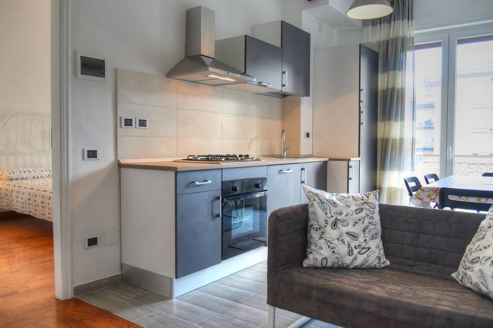 Entire apartment, Three-room apartment in a strategic location between downtown and the sea Cin It009002C2Kq9Jci5G in Albenga, Riviera di Ponente