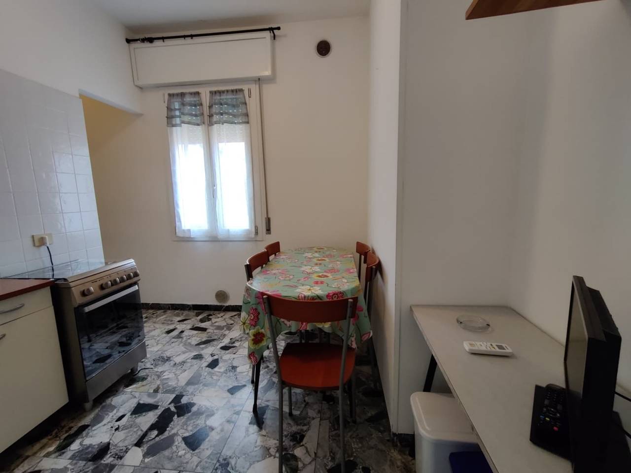 Ganze Wohnung, Gemütliche Unterkunft mit Terrasse mit Meerblick in Caorle, Venedig Provinz