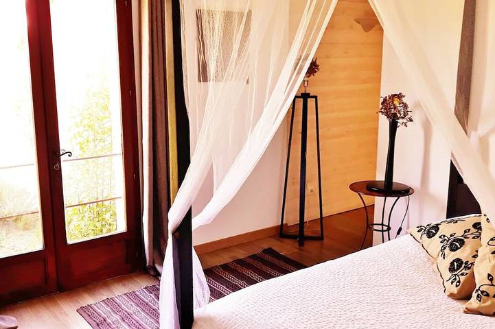 Location de vacances pour 10 personnes, avec jacuzzi et jardin à Entrecasteaux - 3