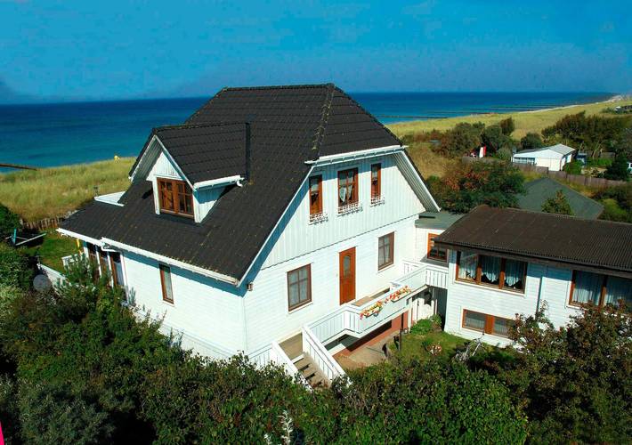 Ferienwohnung für 3 Personen, mit Balkon und Terrasse sowie Garten und Sauna im Dierhagen Ost