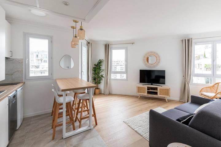 Gîte pour 4 personnes, avec balcon et vue dans Paris La Défense Arena