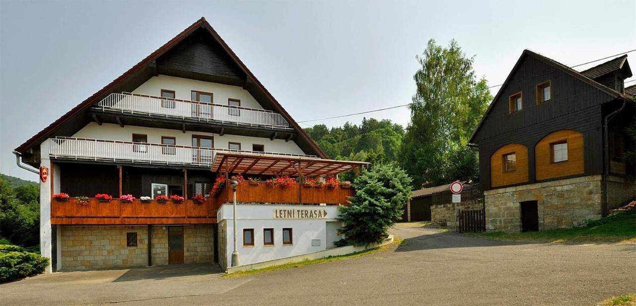 Penzion Kamzík in Kunratice, Boheems Zwitserland