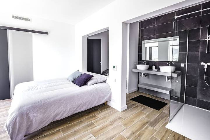Modern Villa Porto Vecchio Acondicionado Piscina Al Mar / Montaña in Zonza, Distrito de Sartène