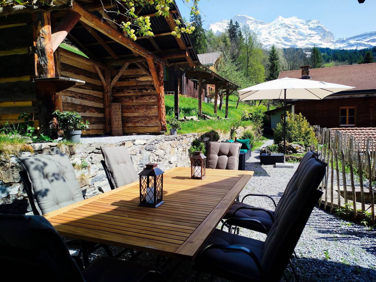 Geheel appartement, Chalet Sonnenhof in Lauterbrunnen, Interlaken-Oberhasli