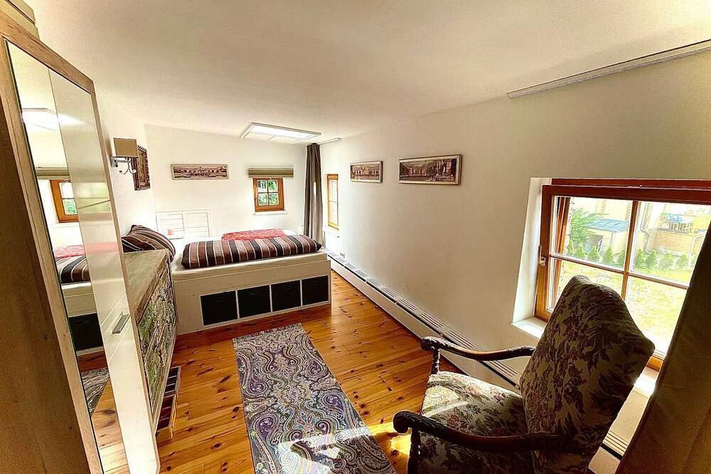 Ganze Wohnung, Historisches Retro Loft 70m2 mit Garten - Historisches Retro Loft 70m2 in Caputh, Schwielowsee