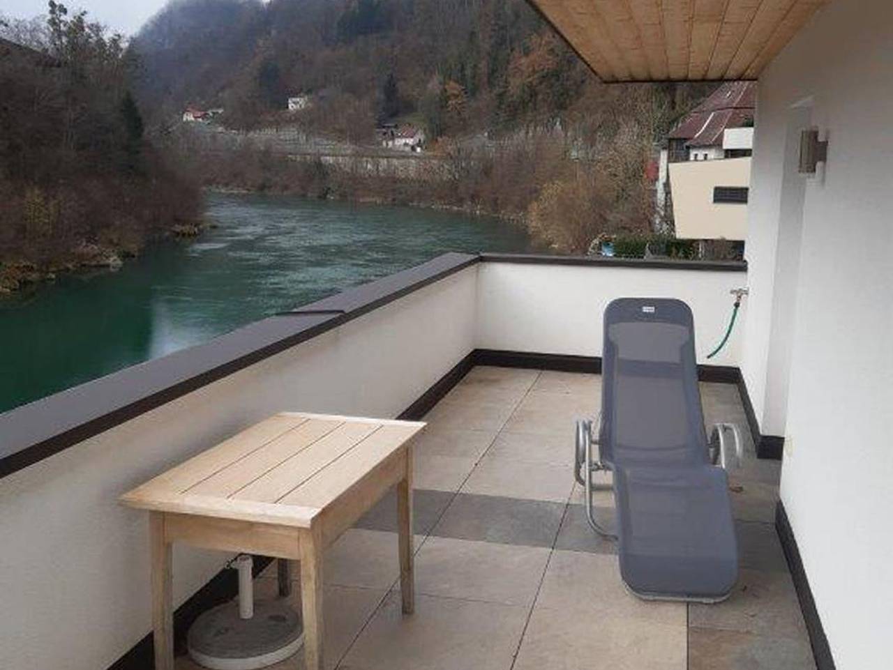 Ganze Ferienwohnung, Neue Wohnung am Fluss - Appartement/Fewo, Dusche, Wc, 2 Schlafräume in Losenstein, Steyr-Land