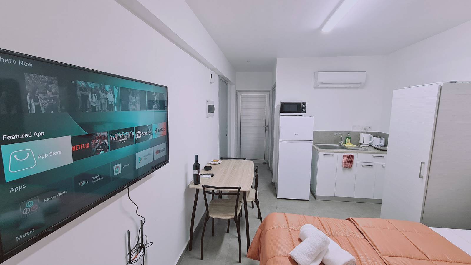 Entire studio, 100 An - Napa Living 21 in Ayia Napa, South Cyprus