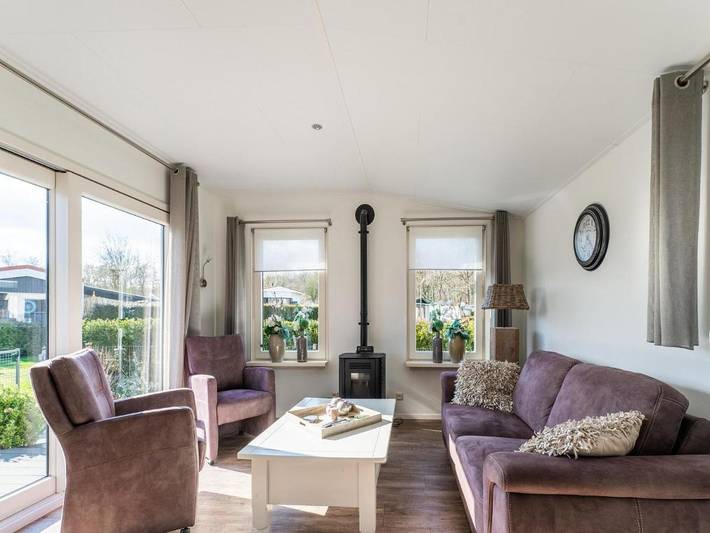 Ferienhaus für 4 Personen, mit Terrasse und Garten in Appelscha
