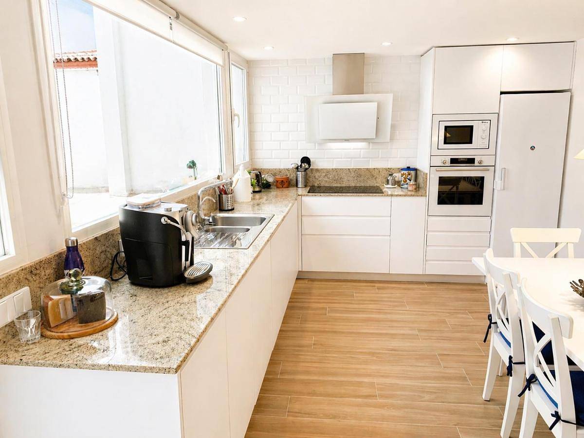 Apartamento entero, Three-Bedroom Apartment in El Tiemblo, Provincia de Ávila